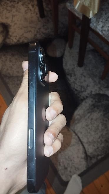 Elektronika: IPhone 16 Pro, 128 GB, Qara — 1
