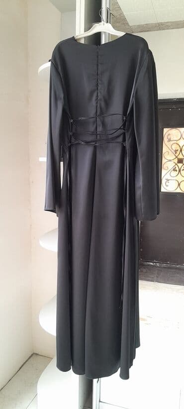 atlas parcadan donlar: Qara atlas uzun don - Parlaq atlas/parça, zərif yansımalı. - Klassik — 4