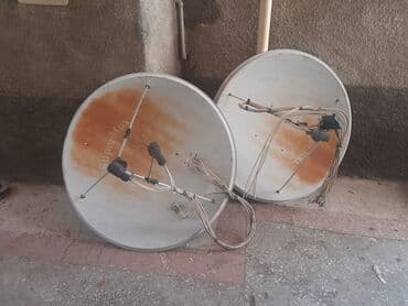 продаю телевизор: GƏNCƏ şəhərində, üstən çıxma 2ədəd KROSNA antena tarelkaları, hər — 1
