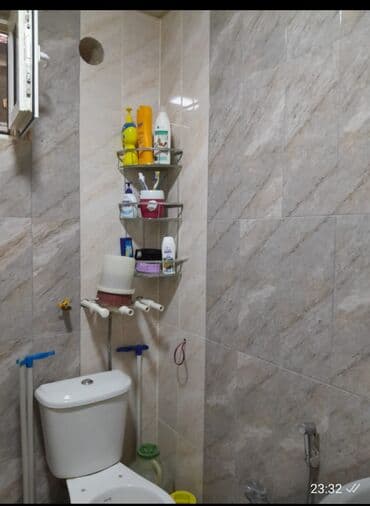 xacmazda satılan evlər: Ceyranbatan həyət evi satilir.3otaq sənədli ve təmirli — 17