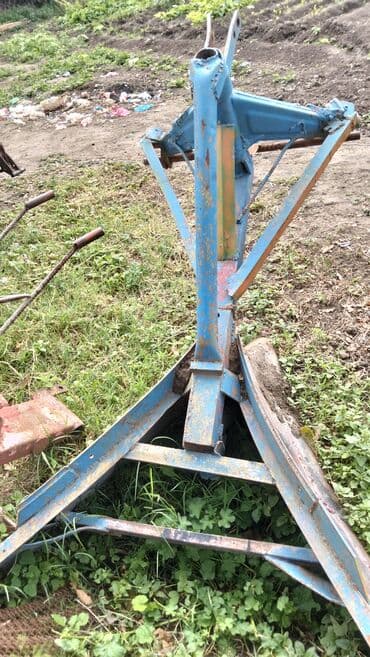 трактор yto x904 цена в бишкеке: Traktor üçün mavi rəngdə kotan. Torpağı şumlamaq və əkin üçün — 2