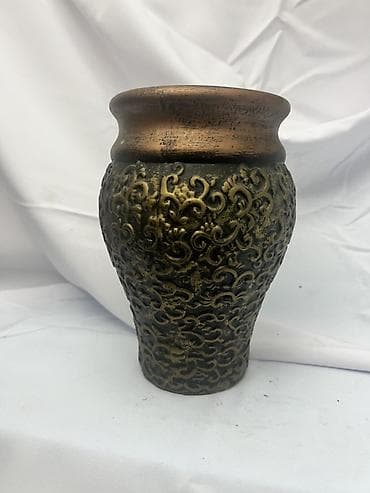 budda: Bir vaza, Keramika — 2