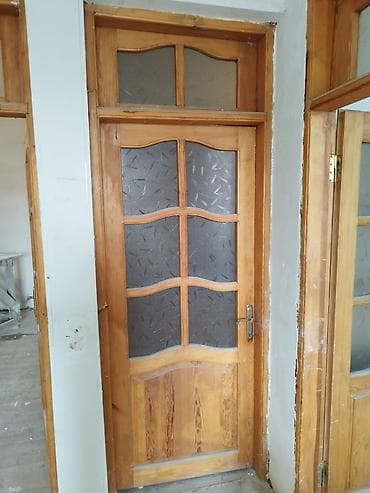 Taxta otaq qapısı – şüşəli dizayn - Material: tam ağac (təbii