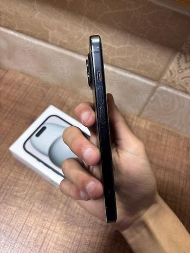 ipone 17 pro: IPhone 15, 128 GB, Black Titanium, Face ID — 5
