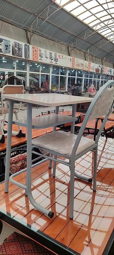 компютерный стол: Məhsul: Tək nəfərlik şagird partası və stulu dəsti Xüsusiyyətlər: - — 2