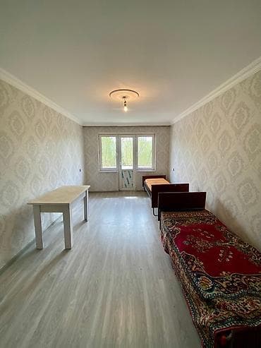 ecemide kohne tikili evler: Sumqayitda 8 mkda 1 otağli əşyali ev ayligi 300 man kiraye verilir.5/3 — 1