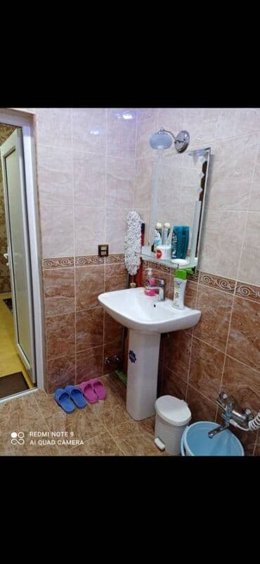 квартиры в локбатане: Razində stansiyanın yaxınlığında 12 mertebeli binanın 9-cu — 8