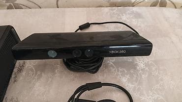 xbox one x: Xbox 360 (Slim) oyun konsolu paketi Komplekt: - Xbox 360 Slim konsolu — 7