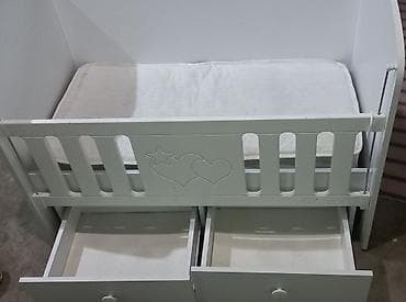 korpu mebel: Oğlan və qız üçün, Dördbucaq, Beşik, Matras ilə, Yellənmə mexanizmsiz — 1