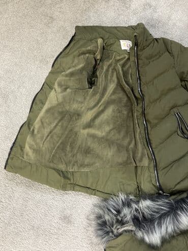 демисезонная верхняя одежда: Xaki rəngli uniseks puffer gödəkçə, soyuq havada rahatlıq və istilik — 3