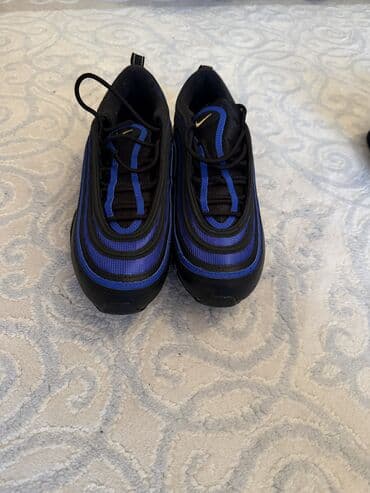 kisi pencekleri: Спортивная обувь — 1