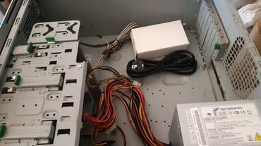 Mərmər effektli PVC panellər: Keys,NEXT". Qida blokuilə. Yeni. Кейс,NEXT" . С блоком питания — 8