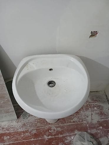plastik vannalar: Məhsul: Piyedestallı hamam/lavabo çanağı Təsvir: - Material: yüksək — 2