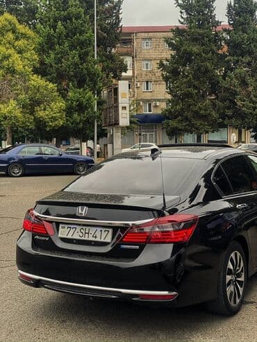 Motonəqliyyat: Honda Accord: 2 l | 2017 il Sedan — 12