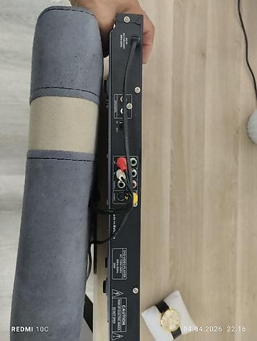 tv asılqanı: JVC — 2