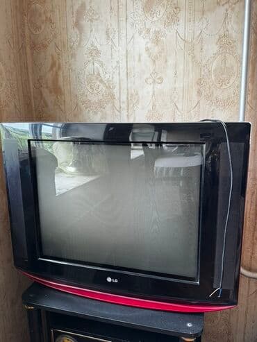Televizor LG 82"