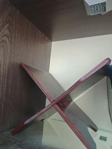Taxta kitab/Kitabça üçün qatlanan dayaqlıq (rəhlə) - Material