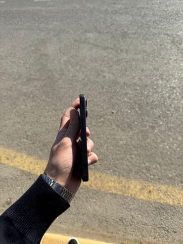 IPhone 15 Pro, 256 GB, Qara, Face ID