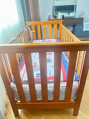 Beşiklər: Oğlan və qız üçün, Dördbucaq, Beşik, Dəst ilə, Matras ilə, Yellənmə mexanizmsiz — 3