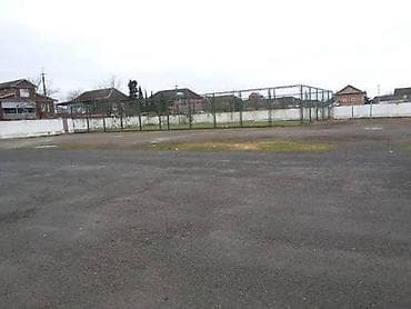 Kənd təsərrüfatı, anbar və istehsal fəaliyyəti üçün geniş sahə -