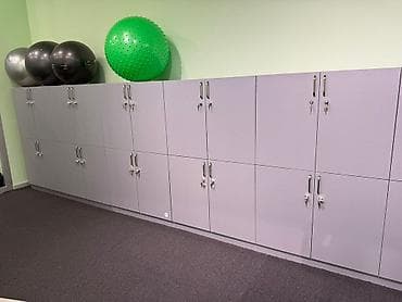 Ofis masaları: 💫 6 ədəd dolab *Qiymət ədədi 100 azn* Modul formasında yığılıb Ünvan — 1