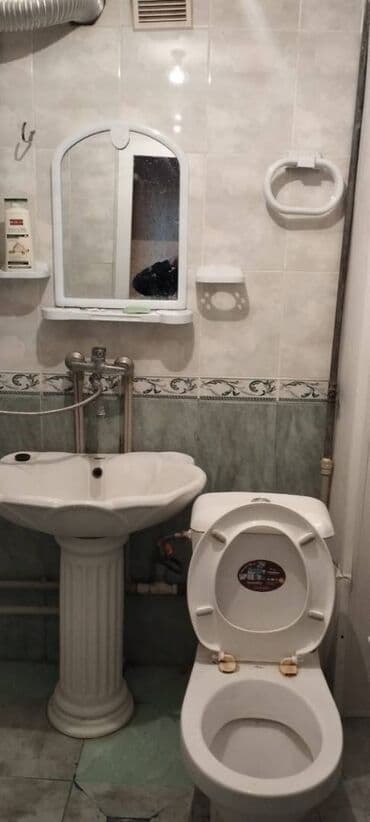 vasmoyda kirayə ev: Sumqayıt 2 ci mkr 5.4 m də 2 otaqlı zəif təmirli mənzil kirayə — 10