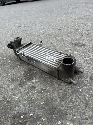 mersedes radiatoru: Kia Ceed 2006-2010 interkuler Orjinal üstdən çıxma sanata fara — 2