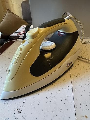 Buxarlı ütü, əla vəziyyətdədir. Bir neçə ədəd yaxşı vəziyyətdə ütülər lalafo.az -da Buxarlı ütü, əla vəziyyətdədir. Bir neçə ədəd yaxşı vəziyyətdə ütülər