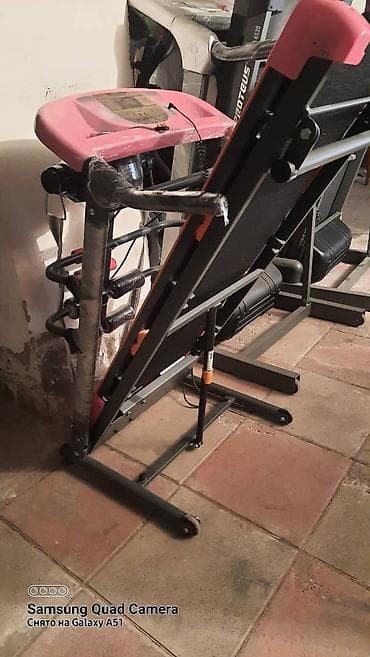 Trenajor ideal veziyyetdedir cox keyfiyyetli alman mallaridir . Burda — 1