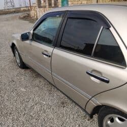 mercedes 300: Mercedes-Benz 280: 2.8 l | 1995 il Sedan — 9