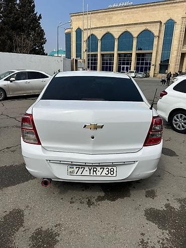 niva oturacaqlar: Chevrolet Cobalt: 1.6 l | 2024 il 120000 km Sedan — 6