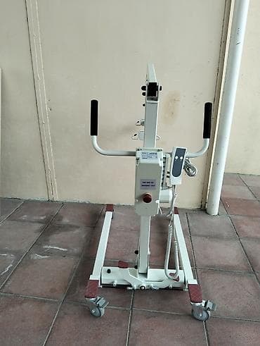 resm seti: Elektrikli xəstə qaldırıcı kra - Evdə və ya klinikada — 1