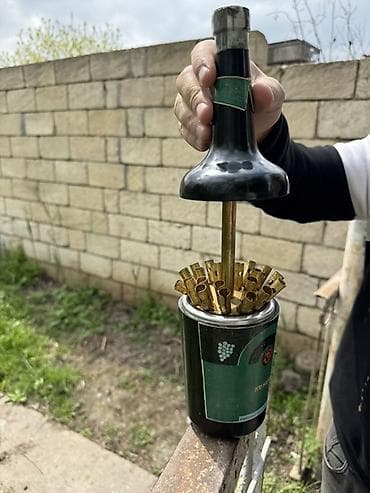 nicala iran peci: Klassik “Armenia” konyaq şüşəsi formasında dekorativ stolüstü siqaret — 4