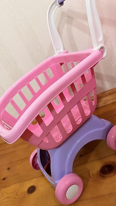 oyun tapancaları: İki oyuncaq araba birlikdə 10 manat. Qırığı sınığı yoxdur. İşlənib — 3