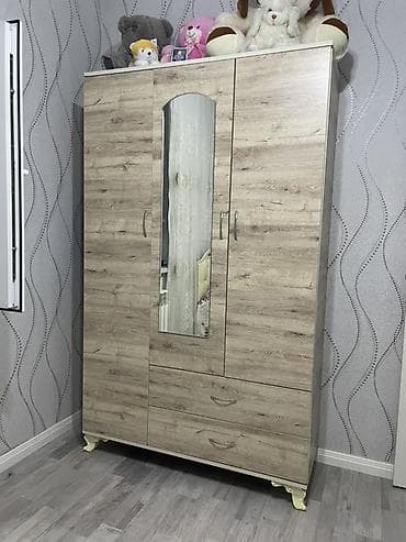Yeni, 3 qapılı, Güzgülü, Qəhvəyi, Taxta, Açılan, Düz dolab lalafo.az -da Yeni, 3 qapılı, Güzgülü, Qəhvəyi, Taxta, Açılan, Düz dolab