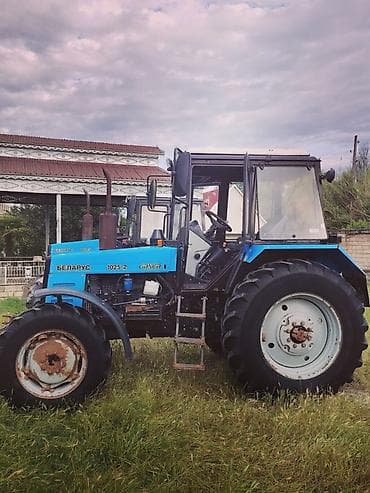 radiator işlənmiş: Belarus 1025.2 kənd təsərrüfatı traktoru - Model: Belarus 1025.2 — 2