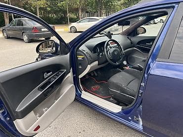 kia sephia: Kia Ceed: 1.6 l | 2007 il Universal — 8
