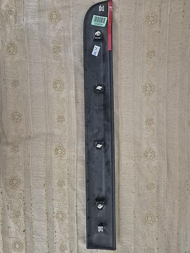 saat auto: Məhsul: Avtomobil qapısının aşağı hissəsi üçün xarici moldinq/üzlük — 2
