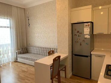 naximovda satilan evler: Sumqayıt şəhəri,Bulvar küçəsi, Krstalda dəniz panaramalı əşyalı 3 otaq — 8