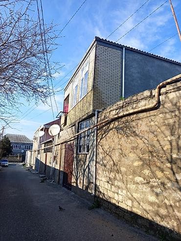 gence ev: 113 nömrəli avtobusun son dayanacagi.Satılır: iki mərtəbəli fərdi — 2