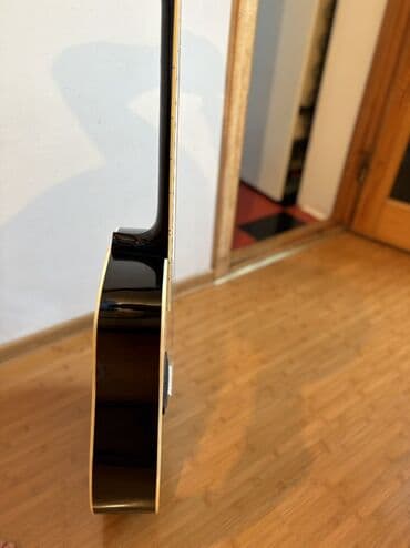 gitara: Akustik gitara, 6 sim, İşlənmiş, Ünvandan götürmə — 7