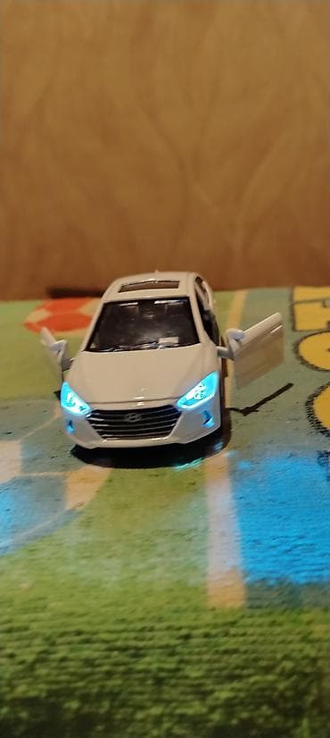 Wekilde Gorduyunuz Ağ Elantra 2016-dan 2018 kimi Olan Modelidi Satiram — 9