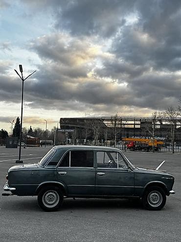 gəncə maşınlar: VAZ (LADA) 2111: 1.6 l | 1983 il 210431 km Sedan — 4