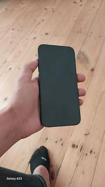 alfa term: IPhone 13, 256 GB, Qara — 1