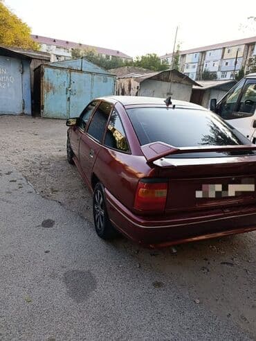 opel vectra b suret qutusu: Opel Vectra: 2 l | 1992 il 378000 km Sedan — 4