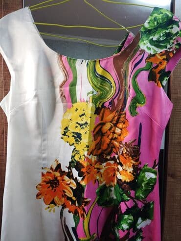 Qadın geyim dəsti – 4 fərqli məhsul 1) Çiçək naxışlı don - Rənglər