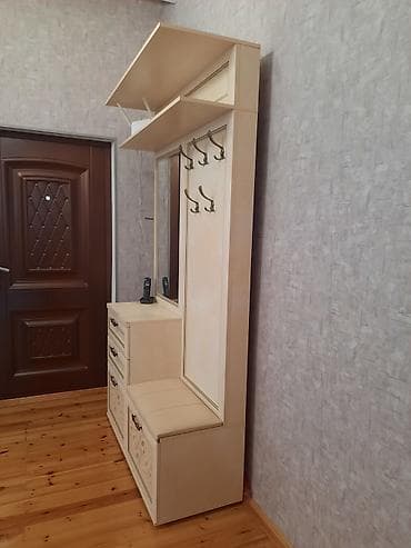 balaca skaflar: Dəhliz üçün funksional asılqan-dolab dəsti - Rəng: krem/bej, klassik — 3