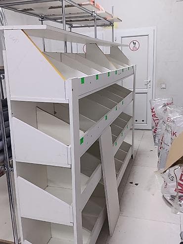 Оборудование для магазинов: Maqaza üçün bölməli vitrin rafı - Material: ağ rəngli laminat/DSK — 2