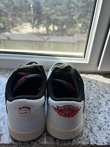 nike tech qiymeti: Nike x Travis scoot air jordan 1 Tezedir Moskvadan gelibdi ayağımı — 3
