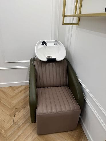 taxta alıram: Gözəllik salonu üçün tam avadanlıq dəsti Tərkib: - Manikür üçün 2 iş — 8